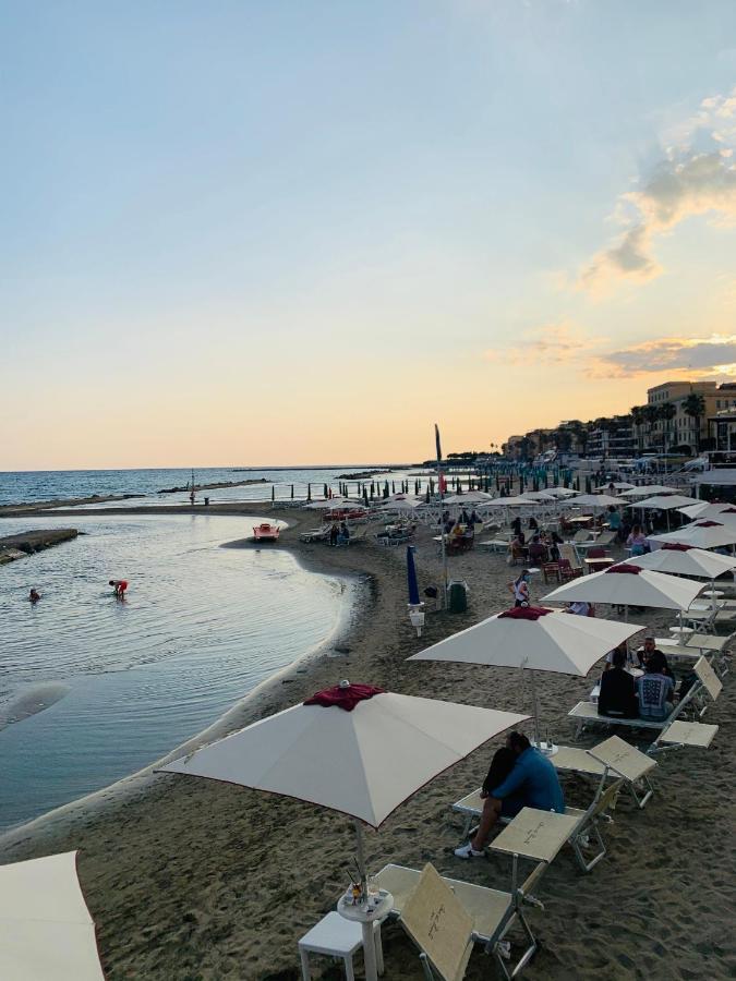 B&B Vittoria Anzio Esterno foto